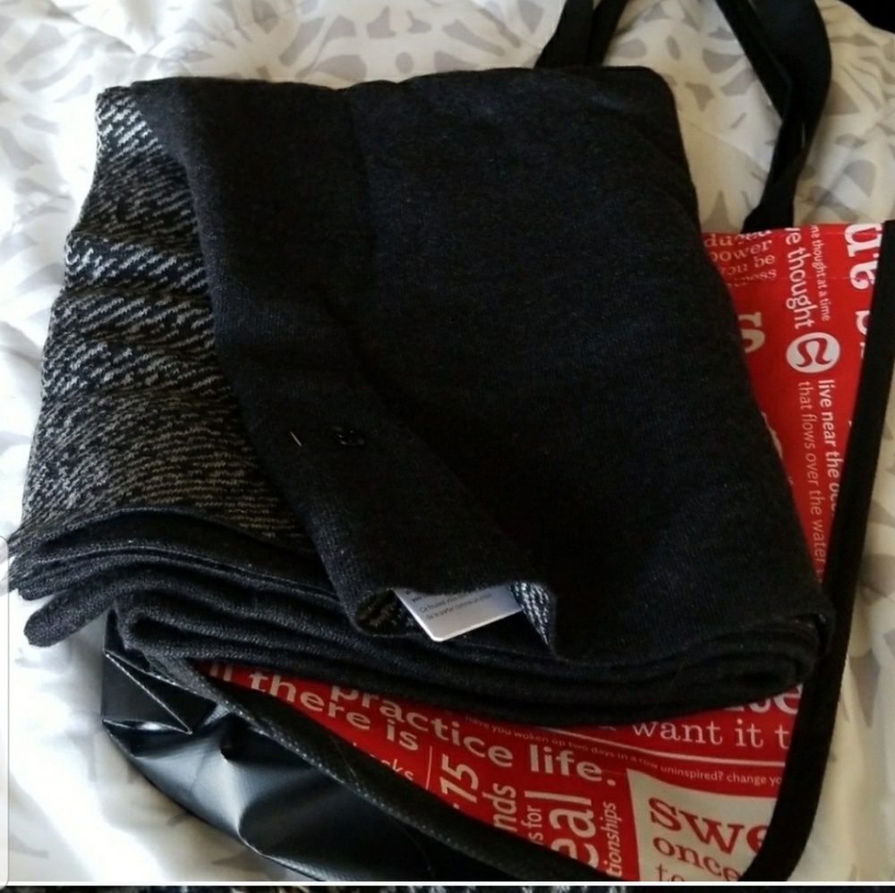 Brand New Lululemon Scarf
